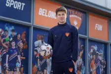 Magyar középhátvédje van az angol egyetemi fociválogatottnak