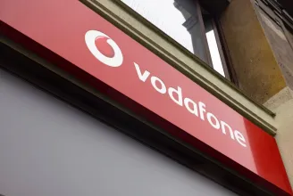 Épphogy átvették a magyarok a Vodafone-t, már egy közel egymilliárdos bírságot kell kifizetniük