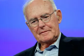 Meghalt Gordon Moore, az Intel alapítója