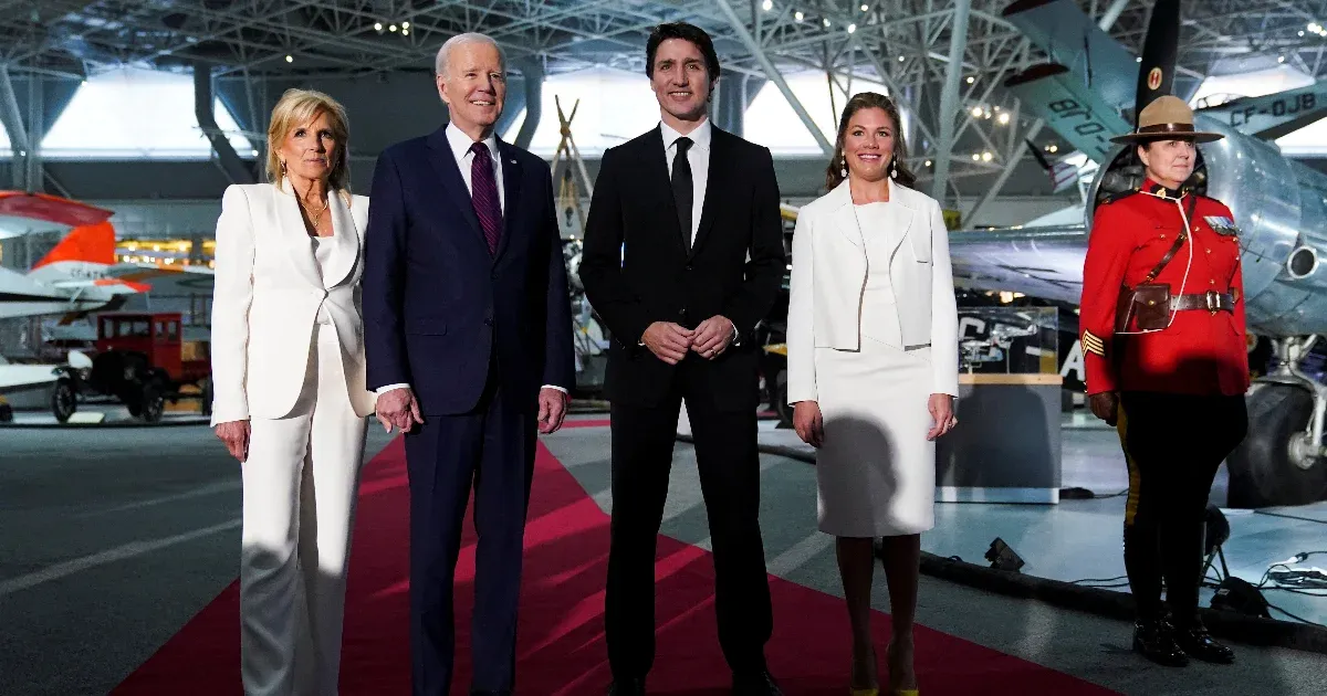 Biden és a kanadai miniszterelnök támogatást ígér Ukrajnának