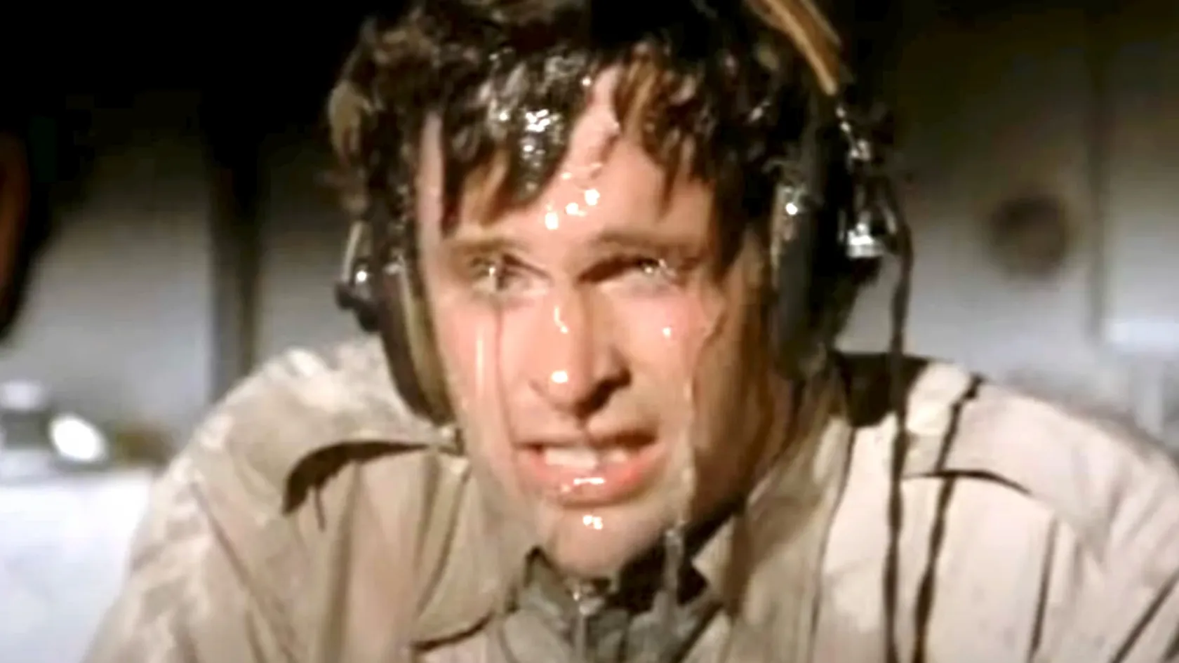 Szorong? Szaglássza meg a másik hónalját!