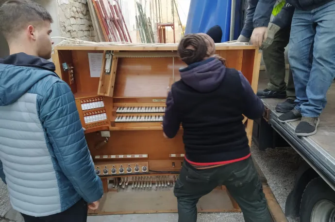 Varnus Xavér orgonabotránya: rémálom, rabszolgázás és kötekedés – megszólalt az orgonaépítő