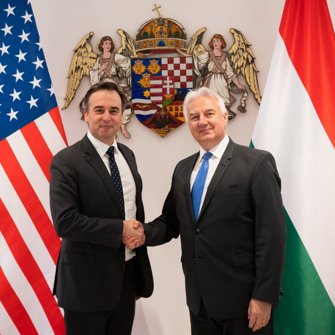 Az Orbán-kormány azokat a határokat feszegeti, amelyekre Amerika érzékeny