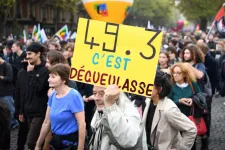 Arte: A franciák a nyugdíjreformnak üzentek hadat, Romániában pedig a szerencsejáték-reklámokat venné célba egy törvény