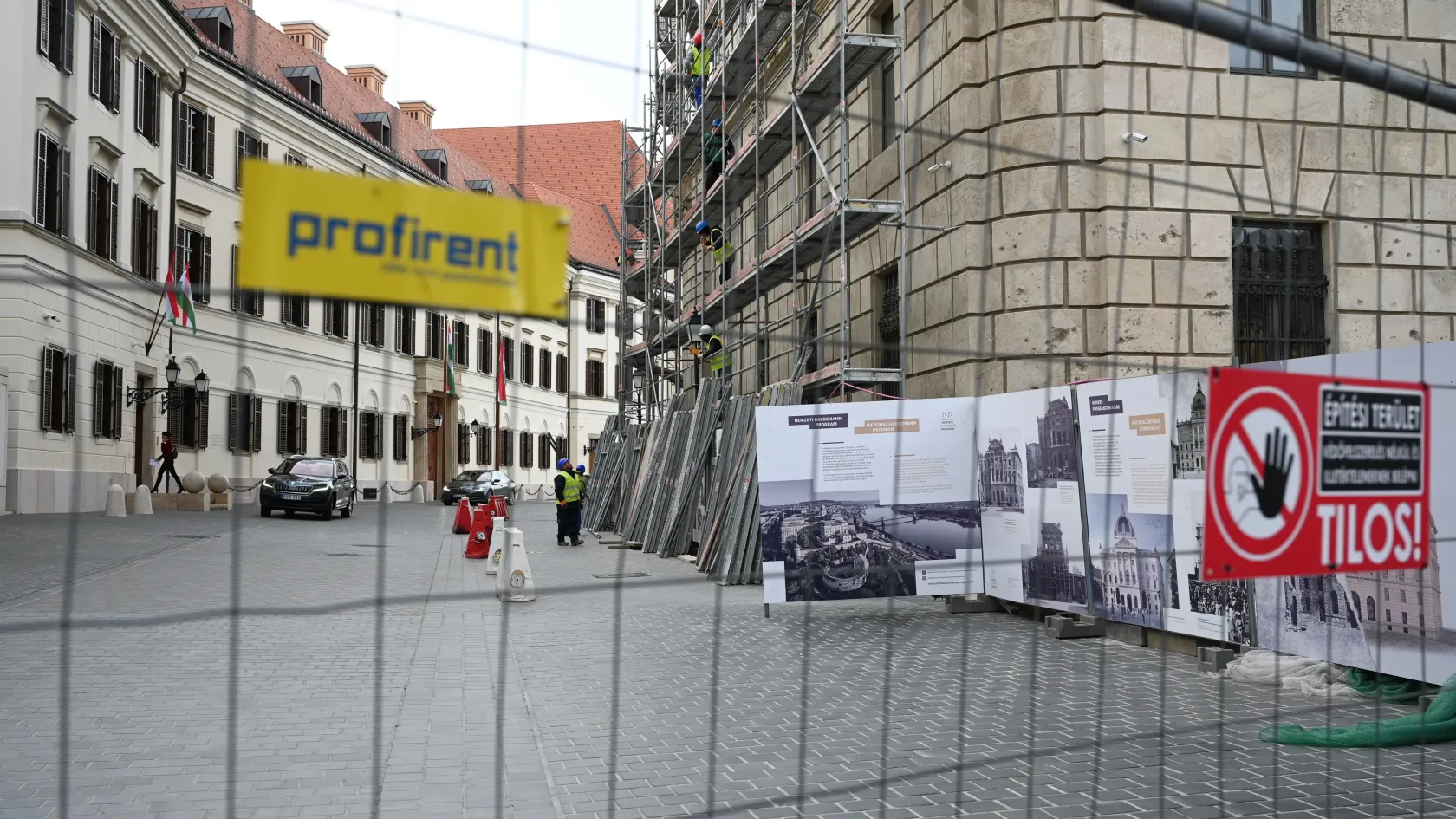 Nem volt tervezve kormányülés a Karmelitába mára Orbán sajtófőnöke szerint Nem volt tervezve kormányülés a Karmelitába mára Orbán sajtófőnöke szerint