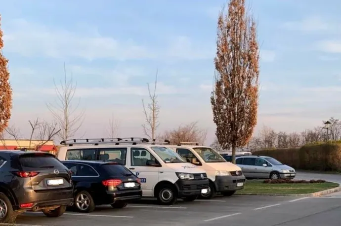 Megrongálják a magyar ingázók autóit az osztrák parkolókban