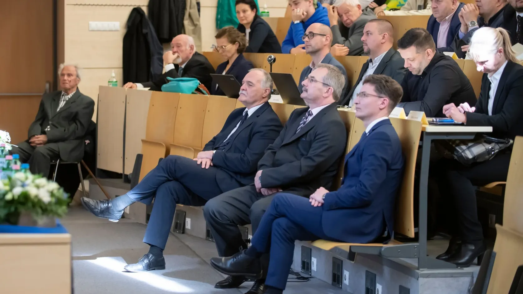 Kormánytagok távoztak, de Mészároshoz és Tiborczhoz kötődő emberek érkeztek az egyetemi kuratóriumokba