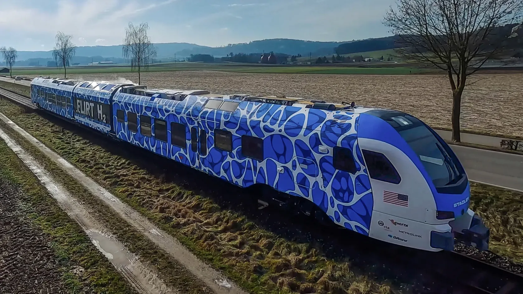 Svájcban próbáltuk ki az új, részben magyar gyártású hidrogénvonatot