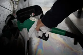 Romániában a harmadik legolcsóbb a benzin az EU-ban