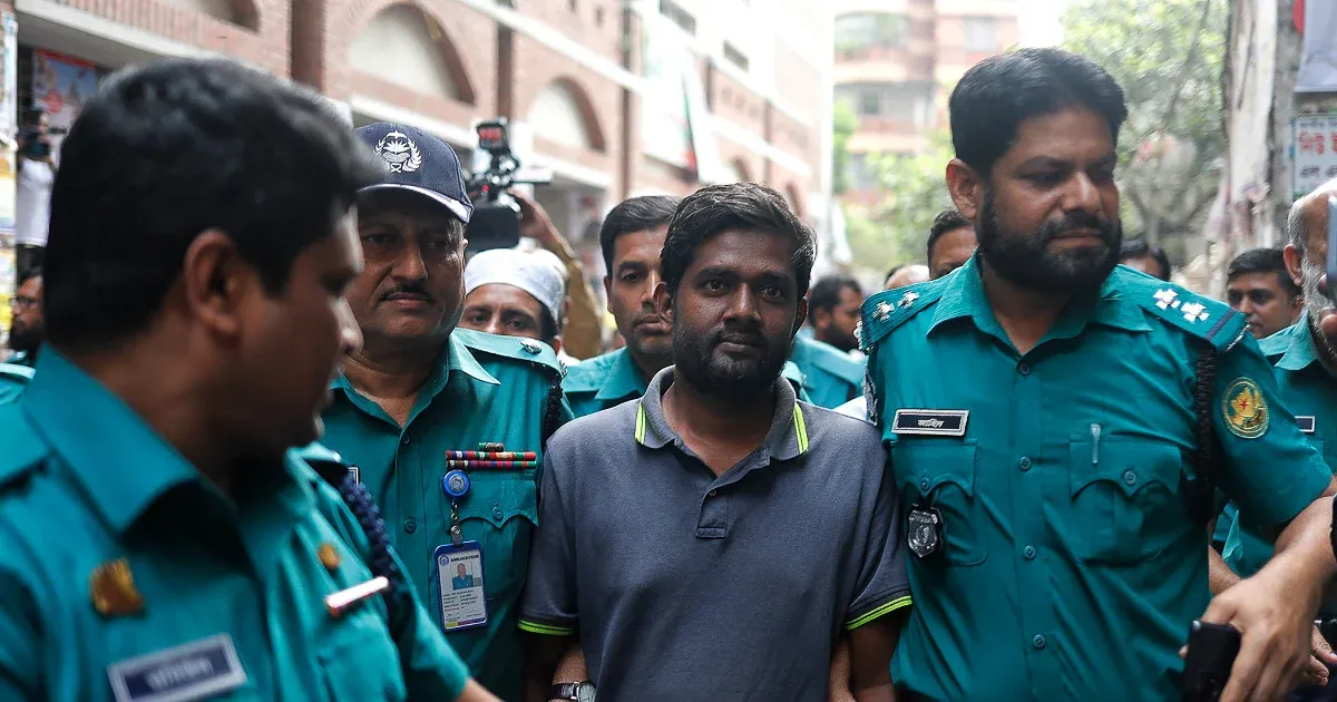 Vádat emeltek egy bangladesi újságíró ellen, mert a kormánynak nem tetsző cikket írt
