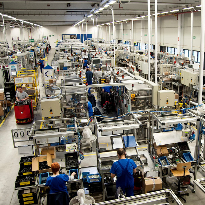 Csak szlogennek elég, vagy alapja is van Orbán 500 ezer új dolgozóról szóló tervének?