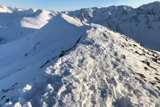 Négy ember halálát okozták lavinák Norvégiában
