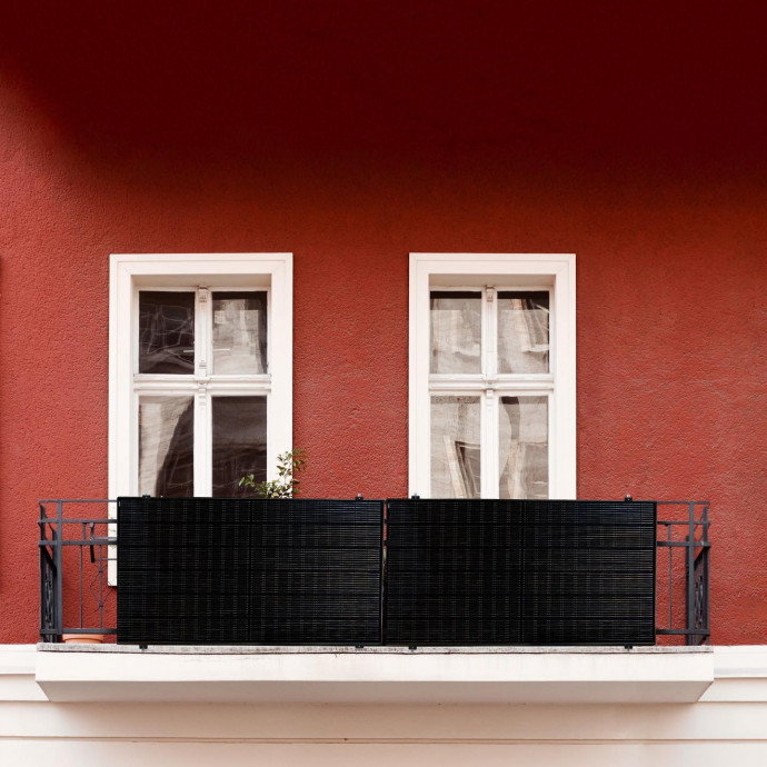 Fokozódik a verseny a felhasználók kegyeiért az erkélyre szerelhető napelemek piacán