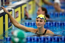 Egy 16 éves kanadai úszó döntötte meg Hosszú Katinka olimpiai aranyat érő világcsúcsát