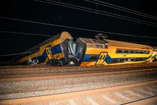 Legkevesebb 30 sérültje van egy hollandiai vonatbalesetnek