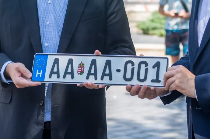 Minden évben új kombinációval kezdődnek a rendszámok