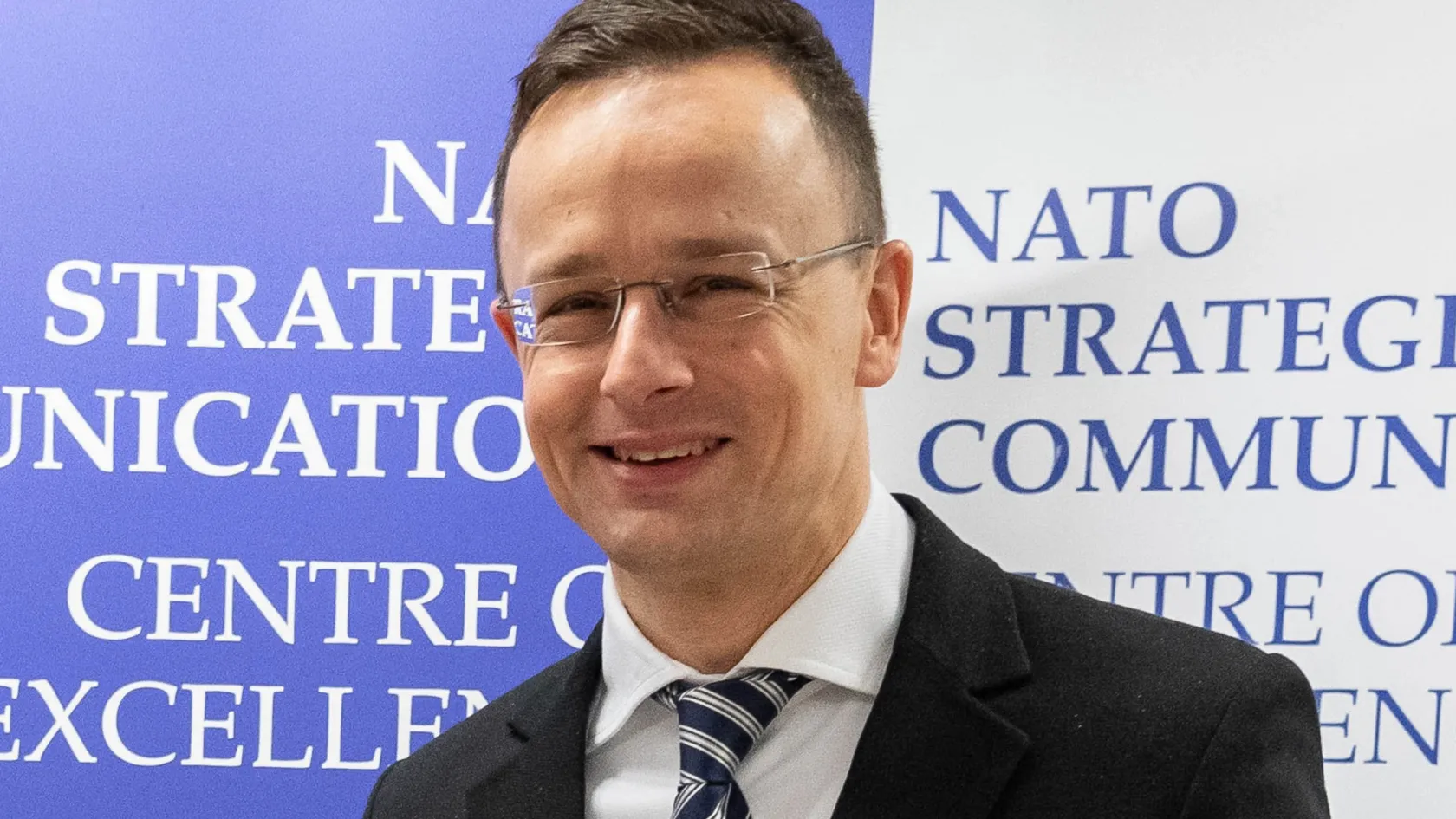 Szijjártó Péter kifogásolja, hogy Ukrajnát is meghívták a NATO tanácsülésére
