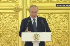 Putyin szerint Oroszország a nemzetközi politika megbecsült központja
