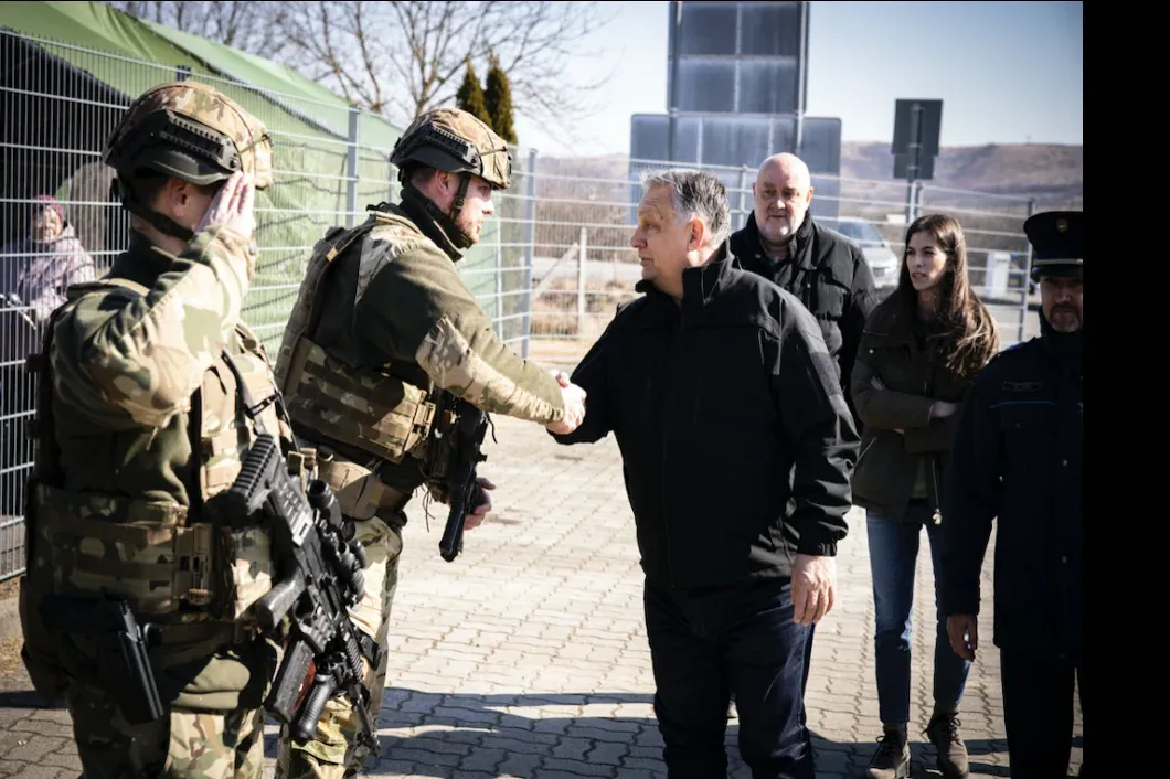 Tovább hosszabbítaná a kormány a háborús veszélyhelyzetet