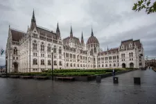 A parlament felújítása miatt átmenetileg az Igazságügyi Palotába költözhet a törvényhozás