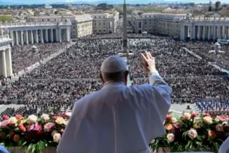 A pápa üzenettel fordult az oroszokhoz húsvéti beszédében