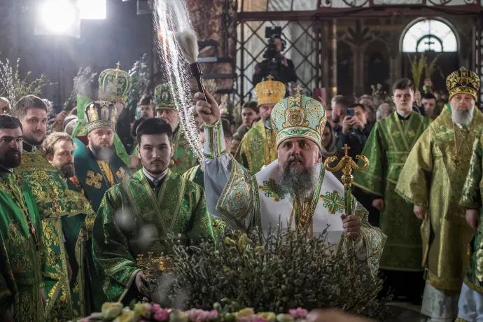 106 orosz hadifoglyot cseréltek el 100 ukránra, Azovsztal-védők is szabadultak