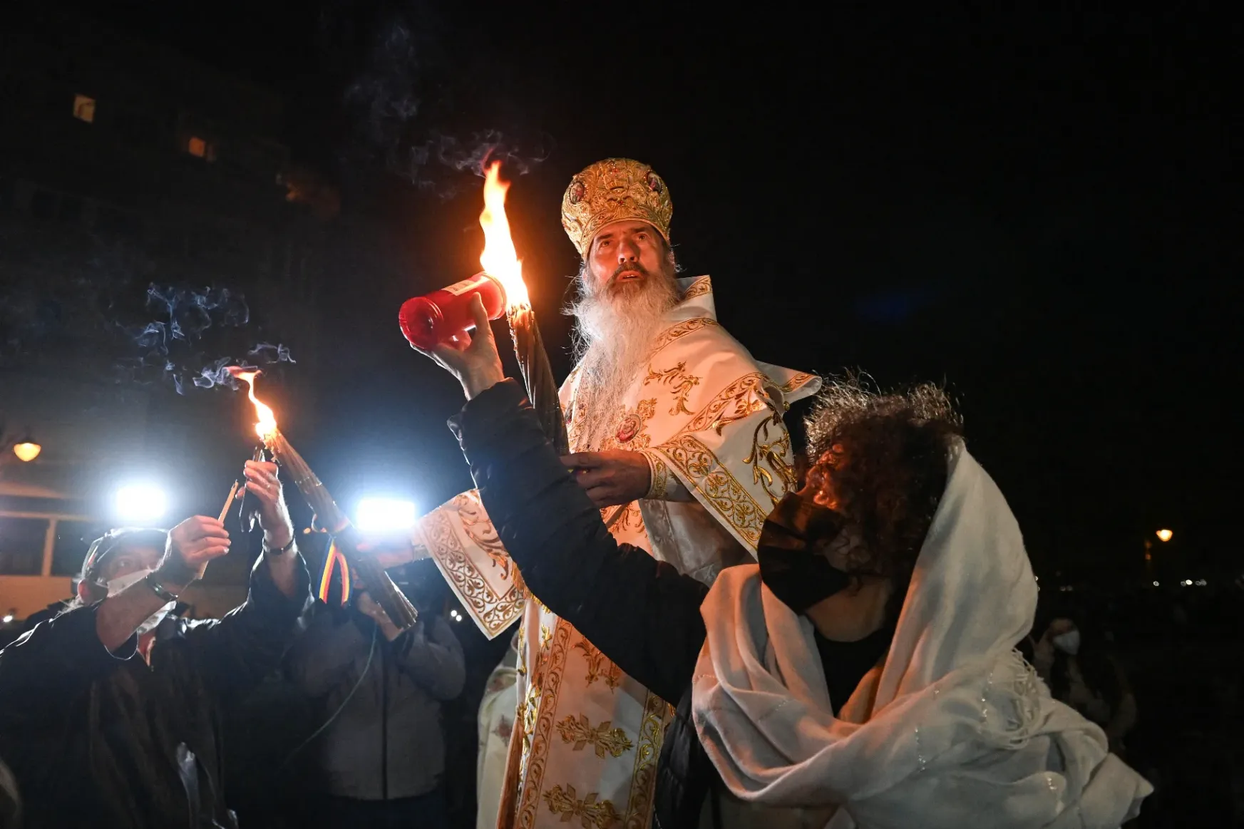 Teodosie is megszólalt az ortodox húsvét időpontjának vitájában: Mindenki a mi Szent Fényünket irigyli