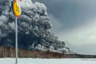 200 ezer tonna kén-dioxidot köpött a légkörbe a kamcsatkai vulkán