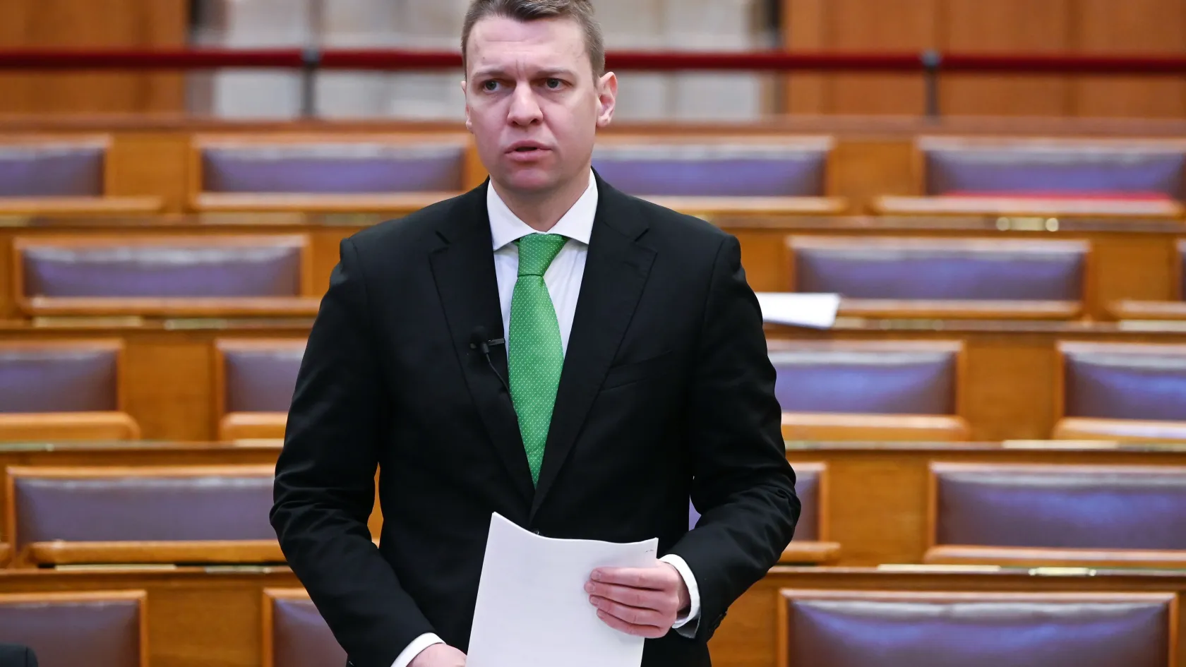 Csárdi Antal nem akar házibulit Magyarországon, Menczer Tamás partigyilkosnak nevezte