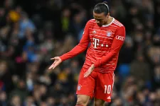 Összeverekedett az öltözőben a Bayern két focistája, Sanénak felrepedt a szája