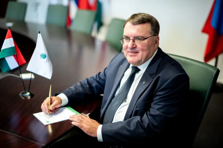 Laszlóczki Imre alelnök – Forrás: Nemzetközi Beruházási Bank