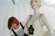 Meghalt Mary Quant divattervező, aki népszerűvé tette a miniszoknyát