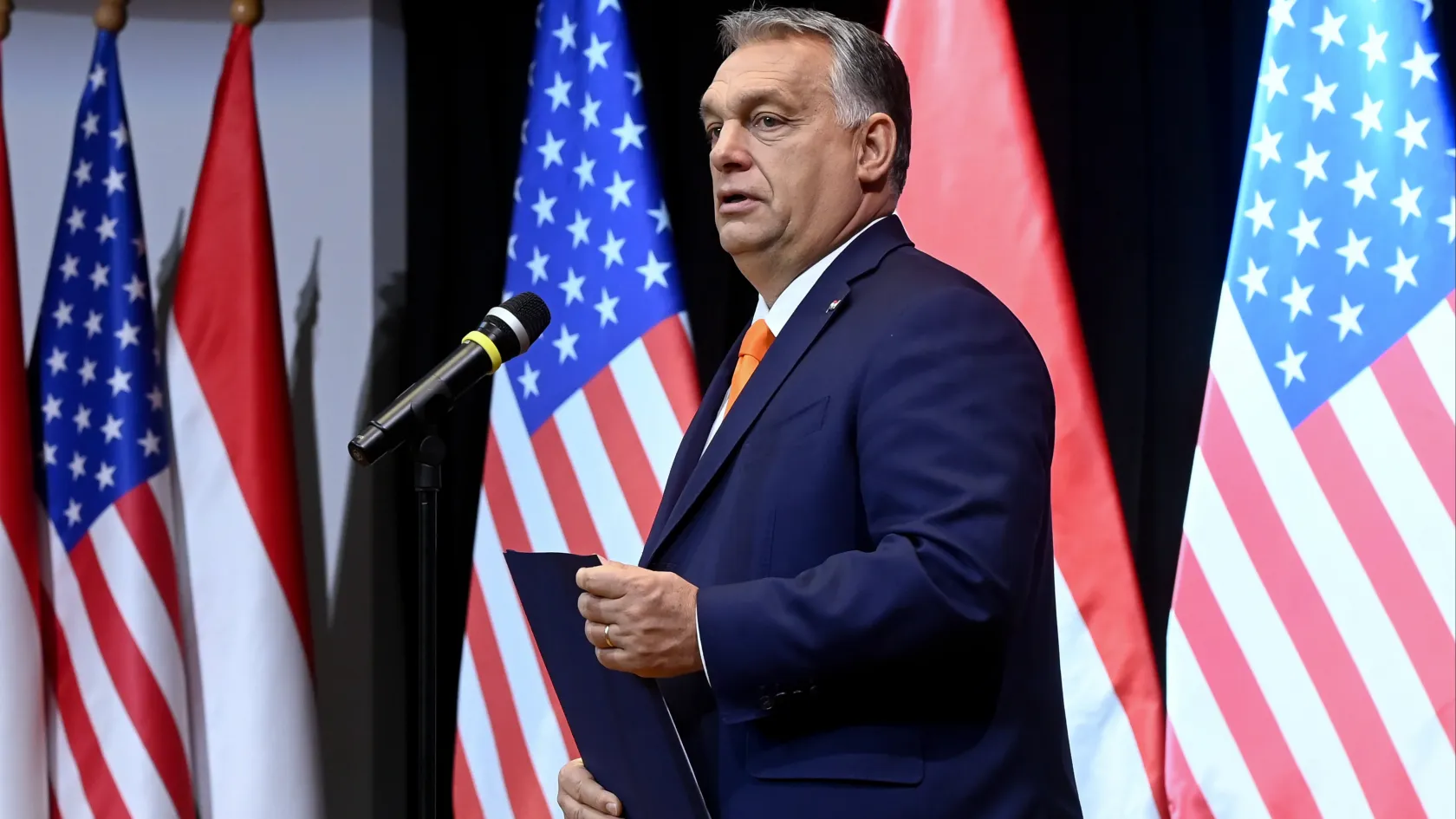 Ellenfélből barát – egy csapásra alatt megváltozott Orbán véleménye az USA-ról a szankciók után