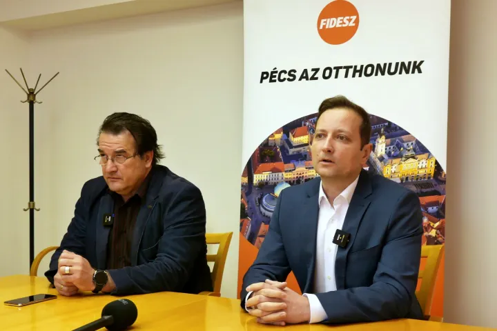 Berényi Zoltán (b), a KDNP–ÖPE-frakció és Csizmadia Péter (j), a Fidesz-frakció képviselője – Fotó: Gűth Ervin / Telex