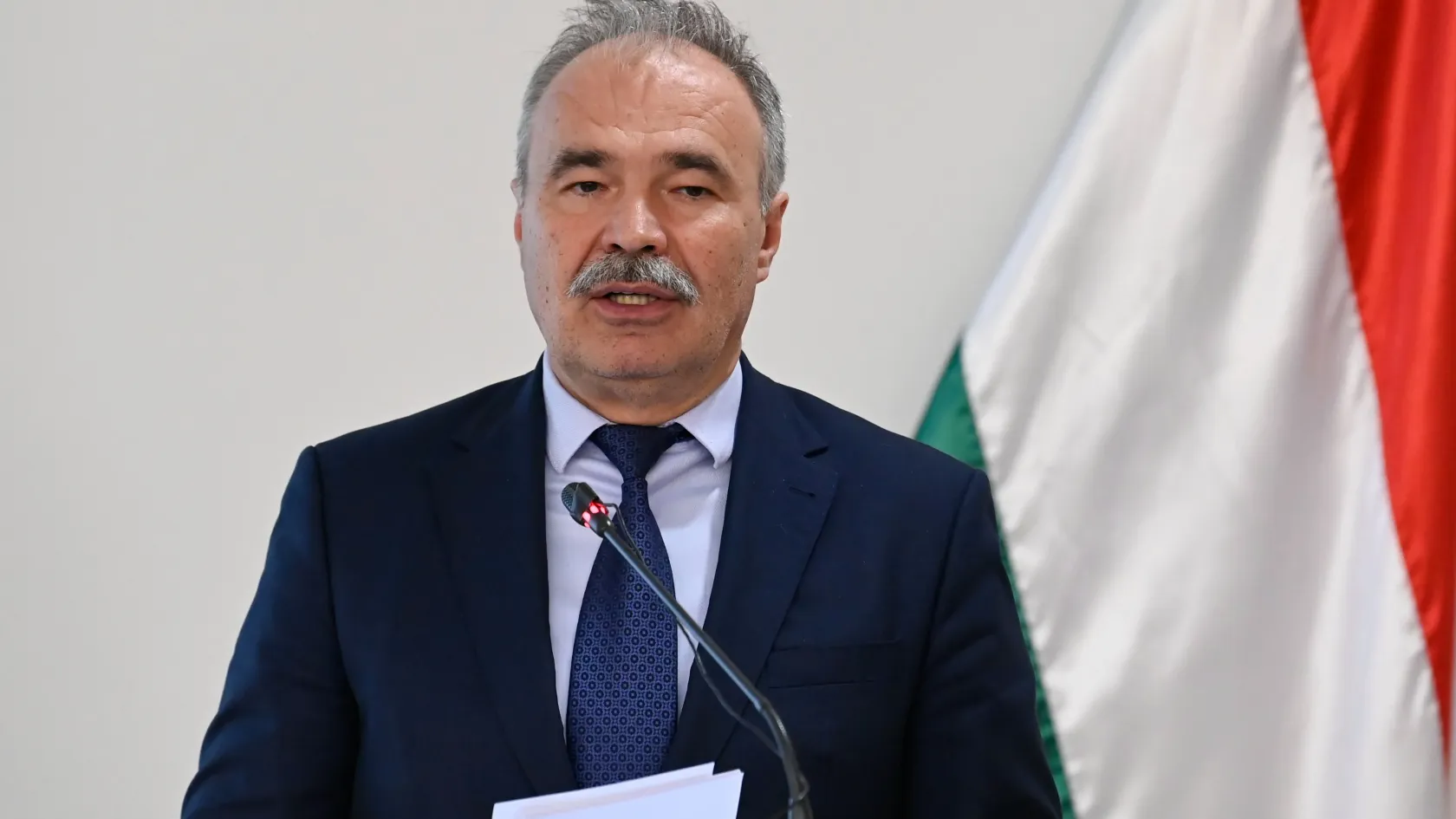 Magyarország megtiltja az Ukrajnából érkező mezőgazdasági termékek importálását