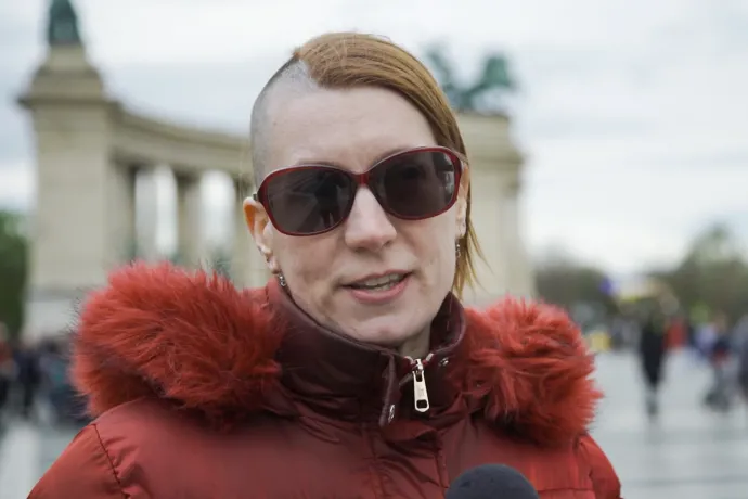 Odajönnek hozzám azzal, hogy jaj, te szegény, téged még senki sem dugott meg