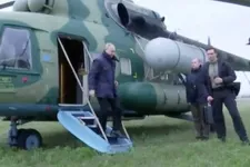 Videón Putyin szorgos herszoni napja