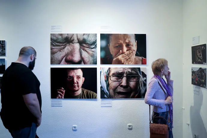Esküvői fotósok voltak, ma már a véres háborút fényképezik