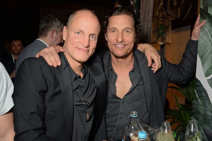 Woody Harrelson szerint is féltestvérek lehetnek Matthew McConaughey-val