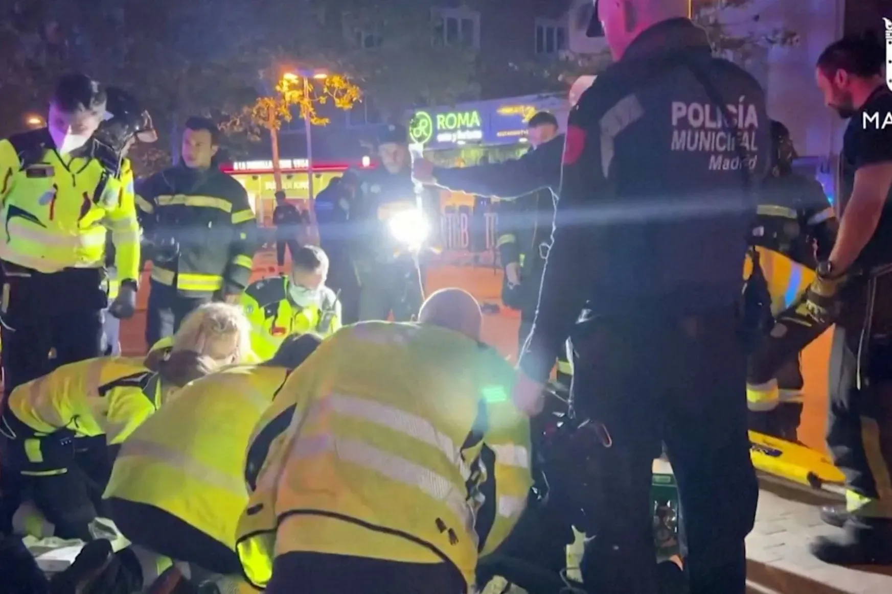 Ketten meghaltak, tízen megsérültek egy madridi étteremtűzben