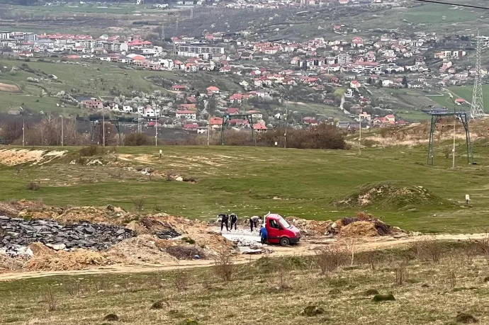 A mezőn hagyta volna szemetét, hogy olcsón megússza, 1000 lejes bírság lett a jussa