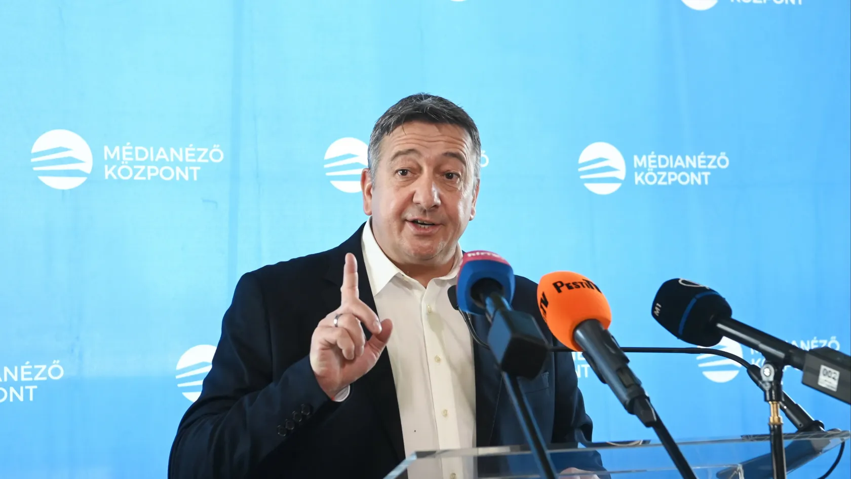Bayer Zsolt szerint nem is hirdetett békemenetet, amikor azt mondta, hogy legyen békemenet a pápa látogatásán
