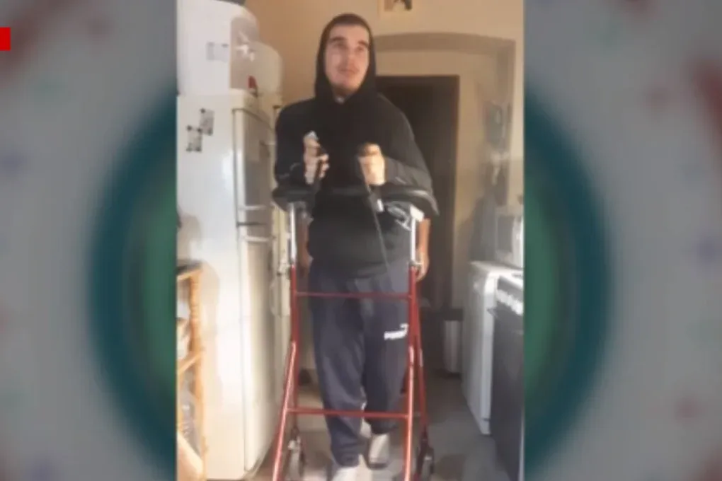 Lebénult, az orvosok lemondtak róla, most két év után újra jár