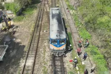 Kigyulladt egy gázolajat szállító vonat mozdonya Nagyváradon