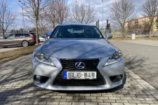 Foglaló? Előleg? Gábort beperelte egy autókereskedés, miután nem a cégnek adta el a használt Lexusát