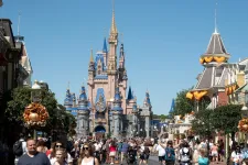 Beperelte a Disney a republikánusok LMBTQ-támadó kormányzóját