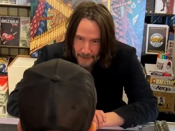 Telex: Keanu Reeves élőben játszotta el a Toy Story karakterét egy  kilencéves rajongójának