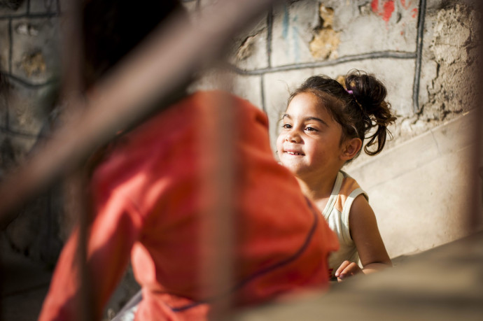 Szinte biztos anyagi nélkülözésre ítél egy gyereket Magyarországon a szülei alacsony iskolai végzettsége