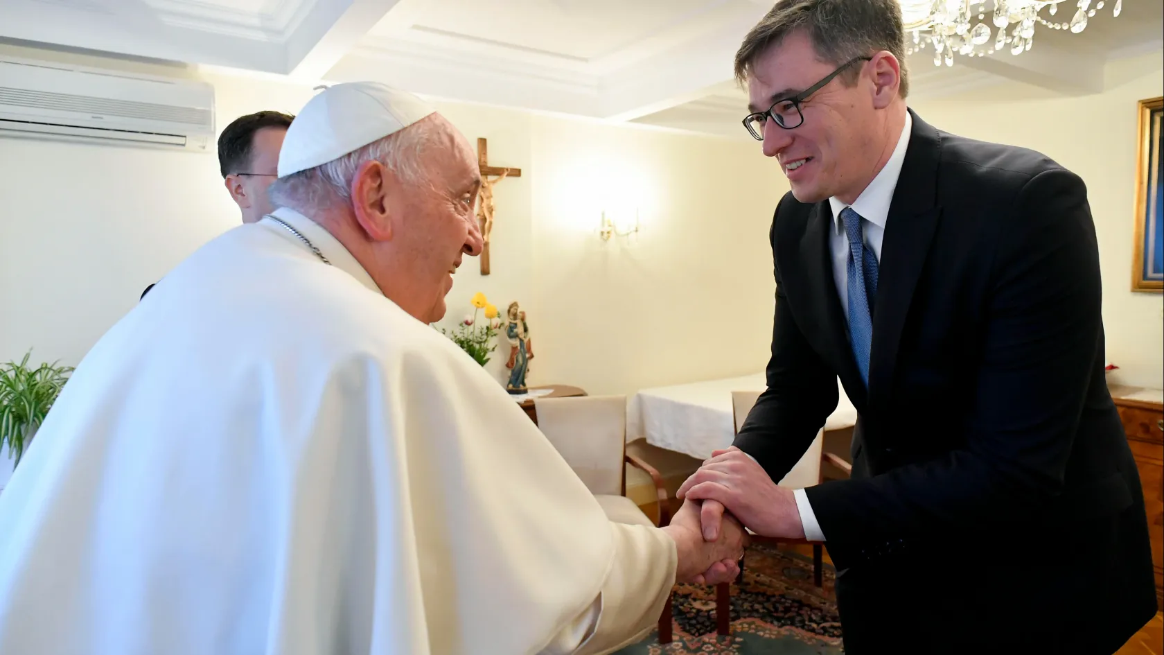 Karácsony Gergellyel találkozott Ferenc pápa