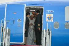 Véget ért a pápalátogatás, Ferenc pápa elutazott Budapestről